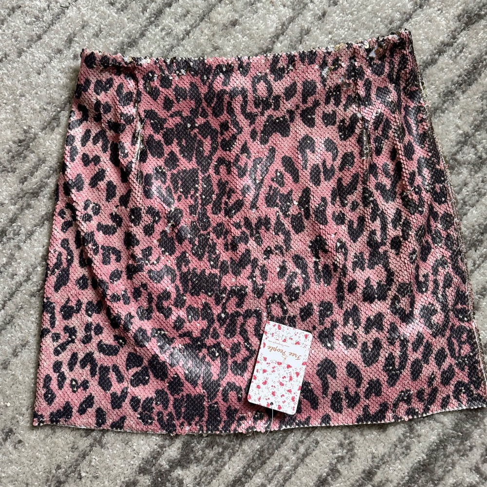 Free people pink cheetah NWT sequin skirt